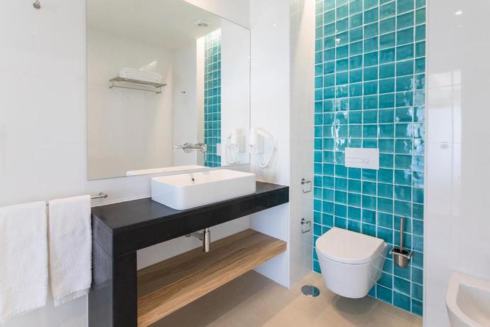 Imagen de la habitación del Hotel Alfagar Prestige. Foto 7