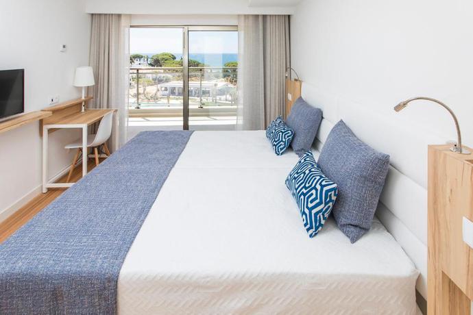 Imagen de la habitación del Hotel Alfagar Prestige. Foto 11