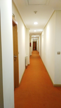 Imagen de la habitación del Hotel Alfageme. Foto 13