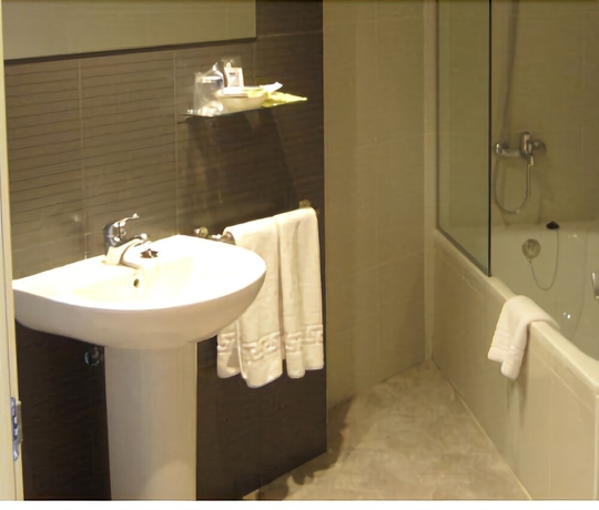 Imagen de la habitación del Hotel Alfinden. Foto 9