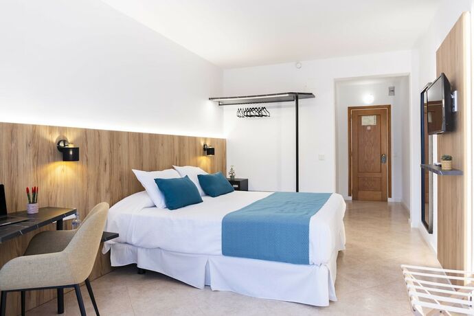 Imagen de la habitación del Hotel Alfons. Foto 14