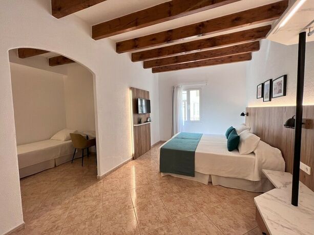 Imagen de la habitación del Hotel Alfons. Foto 20