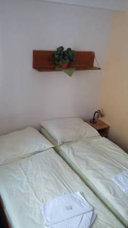 Imagen de la habitación del Hotel Alfonska. Foto 5