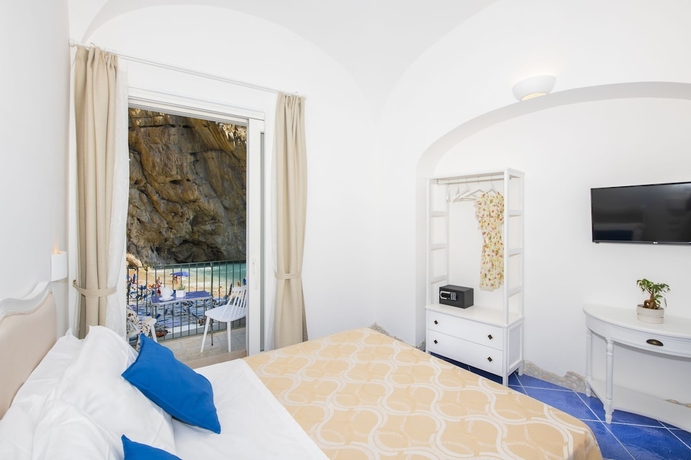 Imagen de la habitación del Hotel Alfonso A Mare. Foto 10