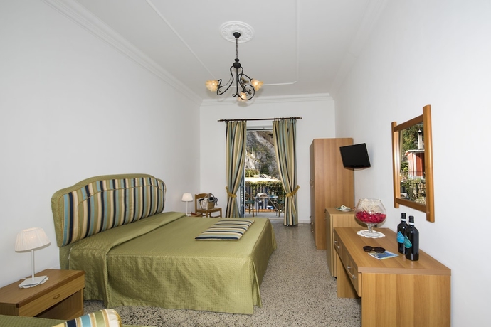 Imagen de la habitación del Hotel Alfonso A Mare. Foto 18