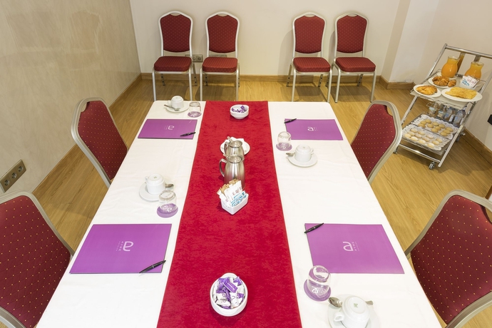 Imagen de los interiores del Hotel Alfonso Ii. Foto 15