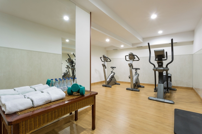 Imagen de los interiores del Hotel Alfonso Ii. Foto 16