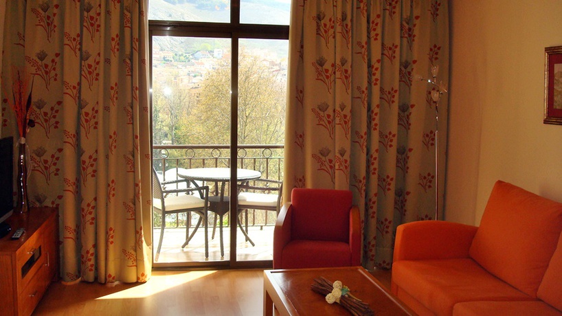 Imagen de la habitación del Hotel Alfonso Viii, Cuenca. Foto 10