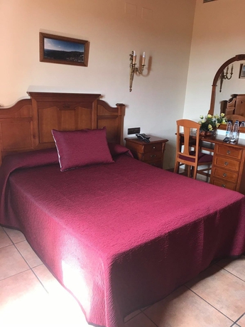 Imagen de la habitación del Hotel Alfonso Viii, Santa Elena. Foto 6