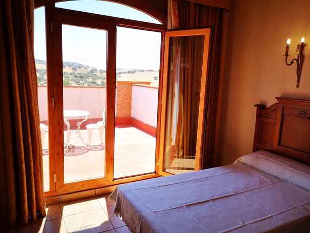 Imagen de la habitación del Hotel Alfonso Viii, Santa Elena. Foto 16