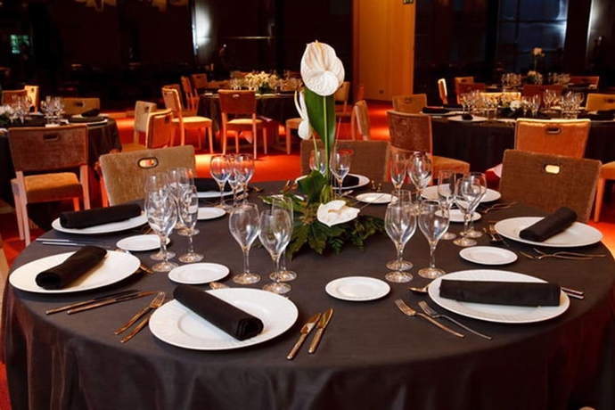 Imagen del bar/restaurante del Hotel Alfonso, Zaragoza. Foto 3