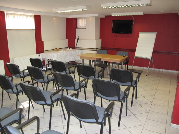 Imagen de los interiores del Hotel Alfr&eacute;d Panzi&oacute;. Foto 12