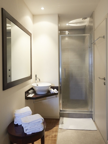 Imagen de la habitación del Hotel Alfred Beaune La Madeleine. Foto 6