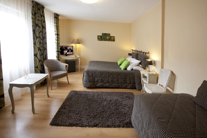 Imagen de la habitación del Hotel Alfred Beaune La Madeleine. Foto 9