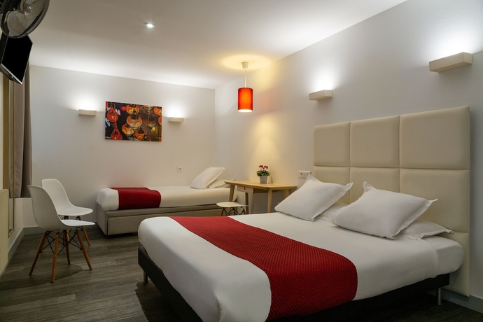 Imagen de la habitación del Hotel Alfred Hotels Paris Lecourbe. Foto 13