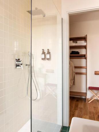 Imagen de la habitación del Hotel Alfred Monaco. Foto 8