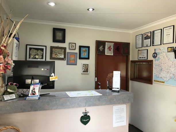 Imagen de los interiores del Hotel Alfred Motor Inn. Foto 19