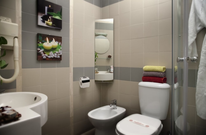 Imagen de la habitación del Hotel Alfredo. Foto 6