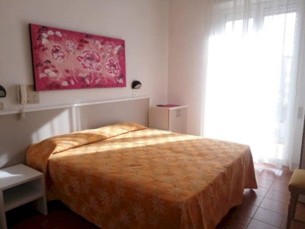 Imagen de la habitación del Hotel Alga, Bellaria-Igea Marina. Foto 12