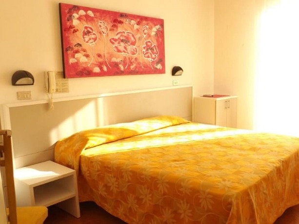 Imagen de la habitación del Hotel Alga, Bellaria-Igea Marina. Foto 20