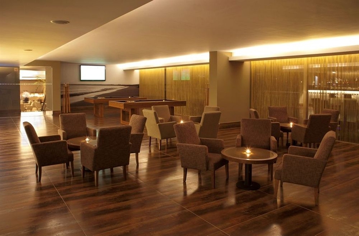 Imagen del bar/restaurante del Hotel Algarve Marriott Salgados Golf Resort and Conference Center. Foto 5