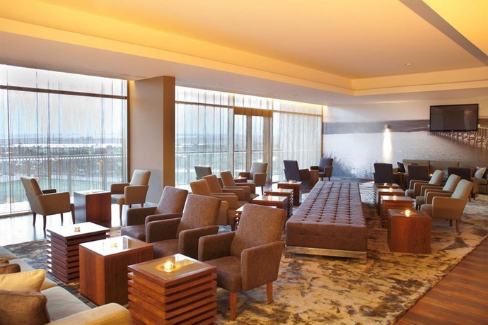 Imagen del bar/restaurante del Hotel Algarve Marriott Salgados Golf Resort and Conference Center. Foto 7