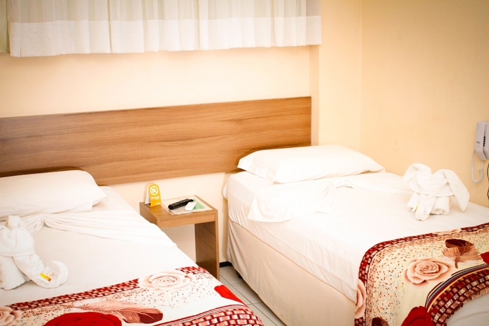 Imagen de la habitación del Hotel Algarve Praia. Foto 10