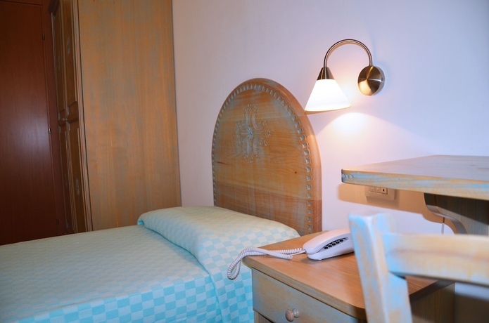 Imagen de la habitación del Hotel Alghero Vacanze. Foto 10