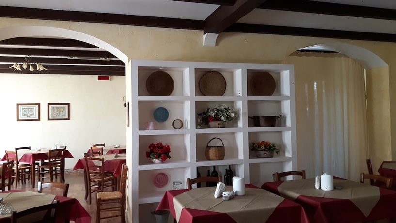 Imagen del bar/restaurante del Hotel Alghero Vacanze. Foto 3