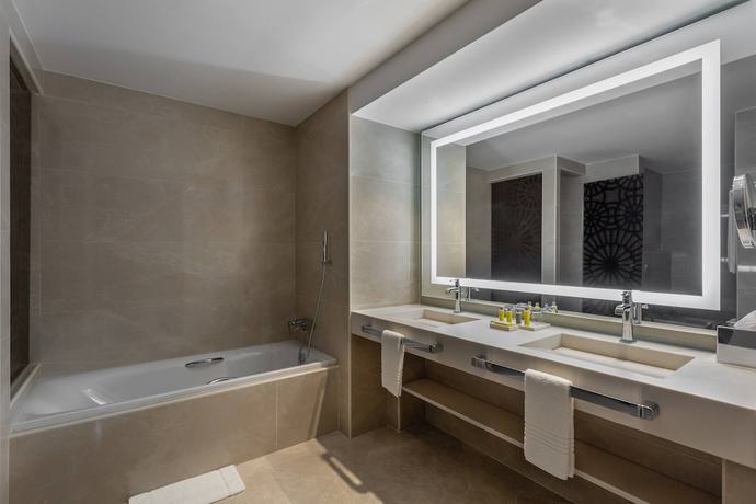 Imagen de la habitación del Hotel Algiers Marriott Bab Ezzouar. Foto 11