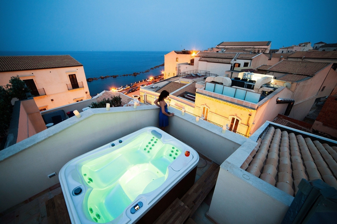 Imagen de los exteriores del Hotel Algila' Ortigia Charme. Foto 13