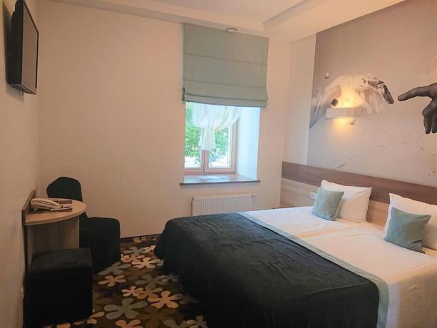 Imagen de la habitación del Hotel Algiro. Foto 3