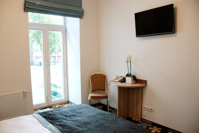 Imagen de la habitación del Hotel Algiro. Foto 6