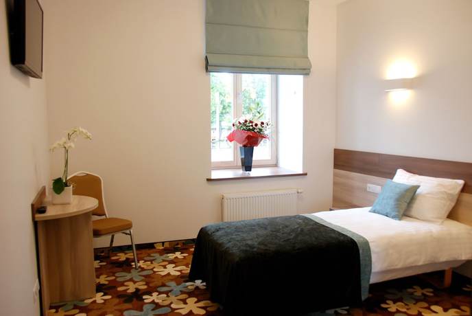 Imagen de la habitación del Hotel Algiro. Foto 7