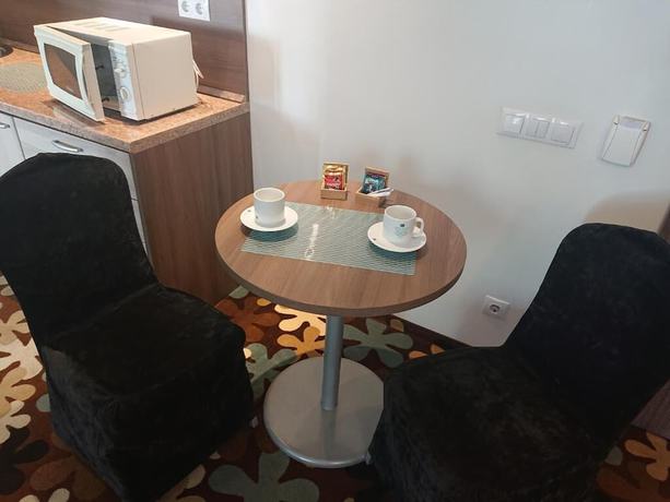 Imagen de la habitación del Hotel Algiro. Foto 14