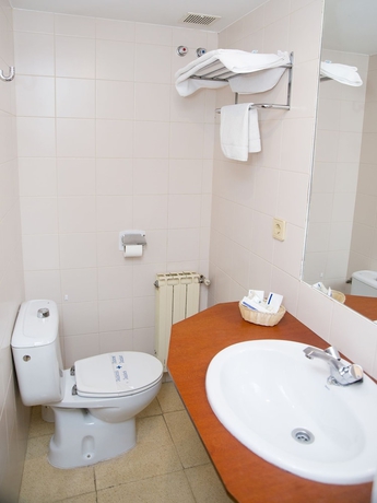 Imagen de la habitación del Hotel Alhama. Foto 8