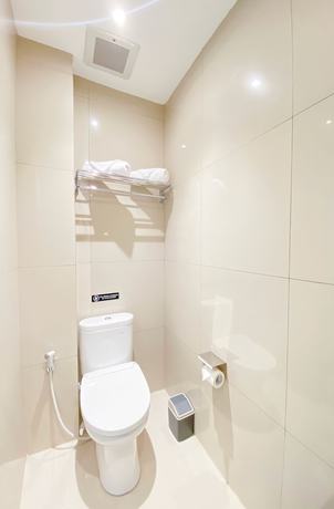 Imagen de la habitación del Hotel Alhambra Banda Aceh. Foto 10