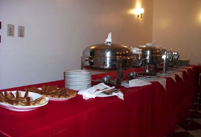 Imagen del bar/restaurante del Hotel Alhambra, Luxor. Foto 2