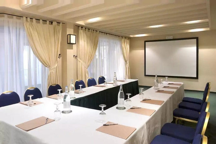 Imagen general del Hotel Alhambra Thalasso. Foto 7