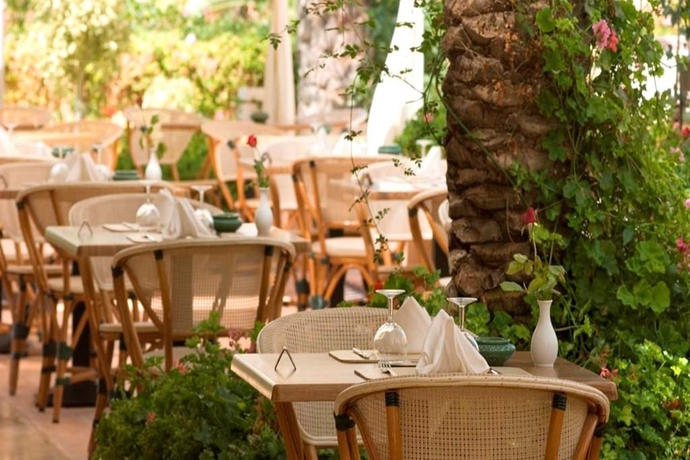 Imagen general del Hotel Alhambra Thalasso. Foto 14