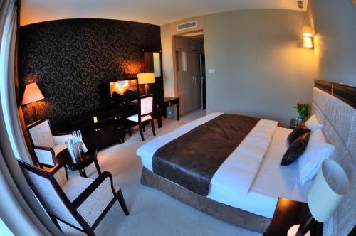 Imagen de la habitación del Hotel Alhar. Foto 8