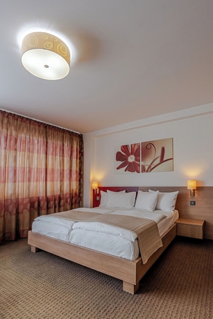 Imagen de la habitación del Hotel Ali Baba, Humenne. Foto 3