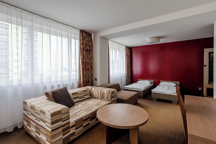 Imagen de la habitación del Hotel Ali Baba, Humenne. Foto 11