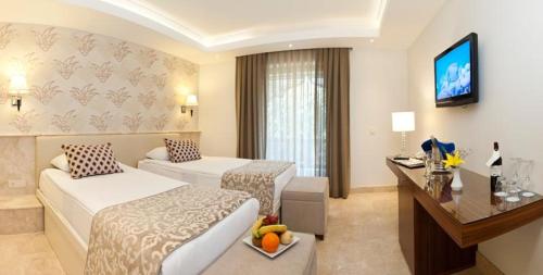 Imagen de la habitación del Hotel Ali Bey Club Manavgat. Foto 7
