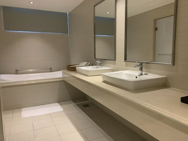 Imagen de la habitación del Hotel Ali Mountain Oriental Pearl International. Foto 28