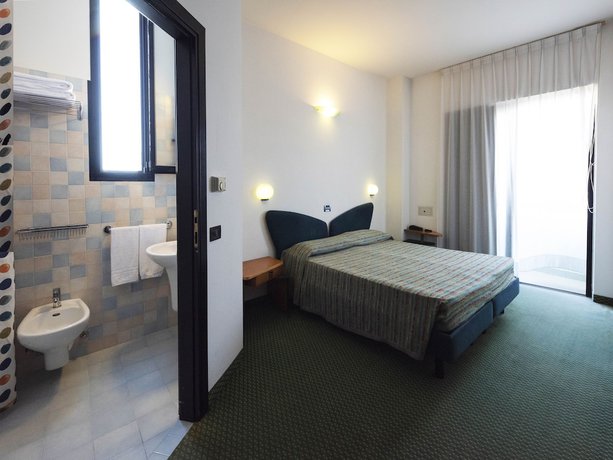 Imagen de la habitación del Hotel Ali d\'Oro. Foto 17