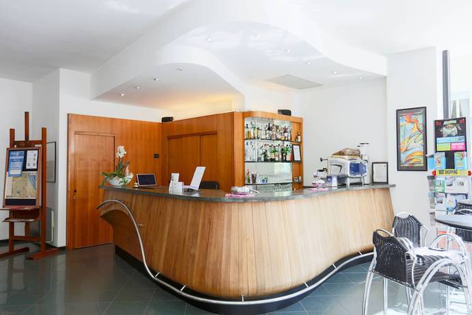 Imagen de los interiores del Hotel Ali d\'Oro. Foto 20