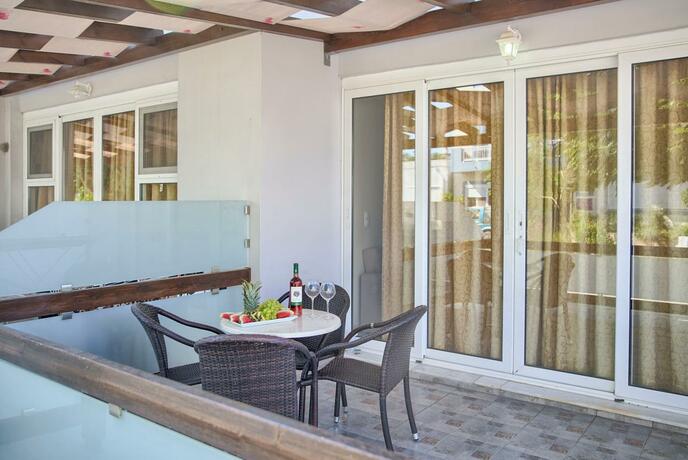 Imagen general del Hotel Alia Apartments and Suites. Foto 32