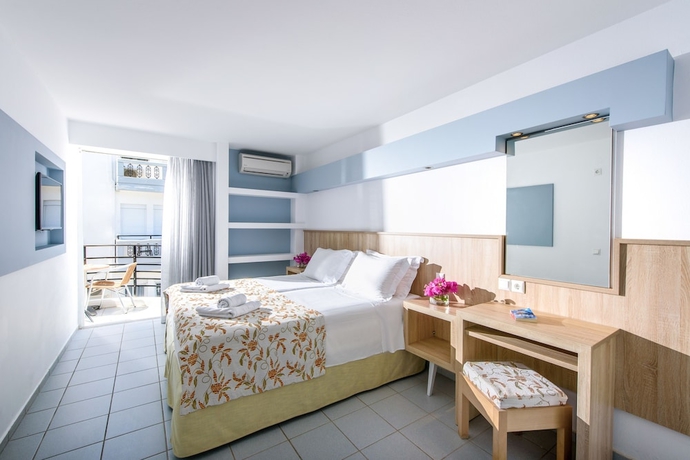 Imagen de la habitación del Hotel Alia Beach. Foto 4