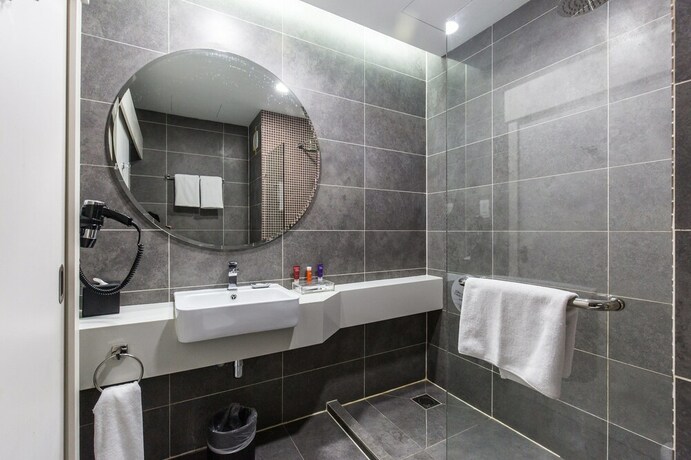 Imagen de la habitación del Hotel Alia Damansara By Subhome. Foto 22